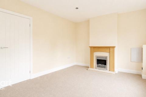 3 bedroom semi-detached house to rent, Bluebell Road, NORTH WALSHAM
