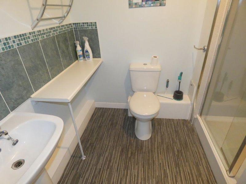 Apartment in Killingworth - View 4