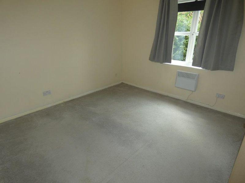 Apartment in Killingworth - More
