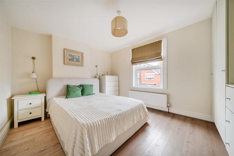 2 bedroom terraced house for sale, Victoria Street, Oswestry.