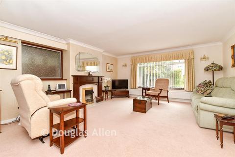 4 bedroom detached house for sale, Mill Road, Billericay CM11