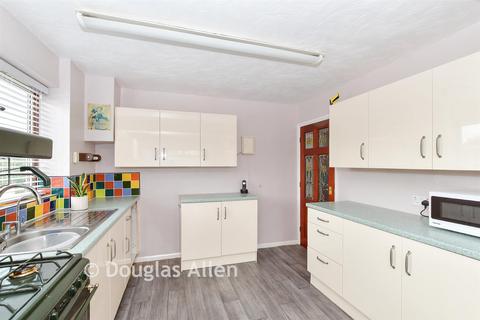 4 bedroom detached house for sale, Mill Road, Billericay CM11