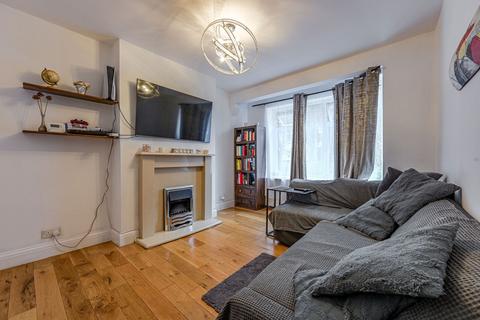 2 bedroom flat for sale, Chinbrook Road, Grove Park, London, SE12