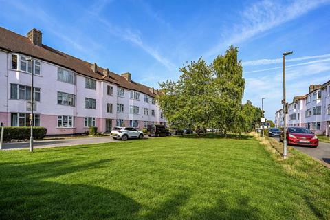 2 bedroom flat for sale, Chinbrook Road, Grove Park, London, SE12