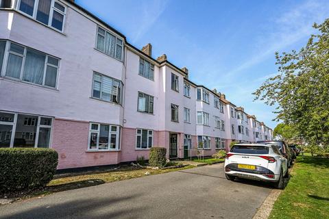 2 bedroom flat for sale, Chinbrook Road, Grove Park, London, SE12