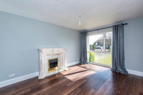 3 bedroom semi-detached house to rent, Copper Beech Close, Chester CH4