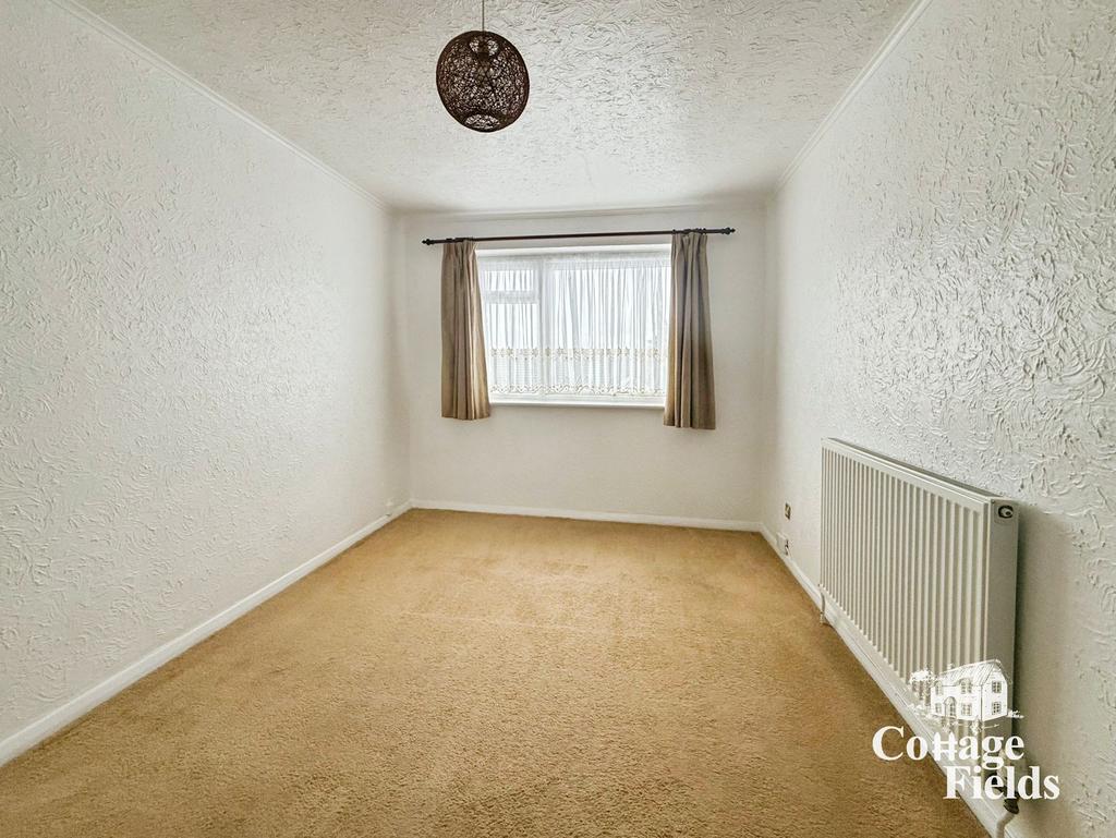 Apartment in Enfield - View 4