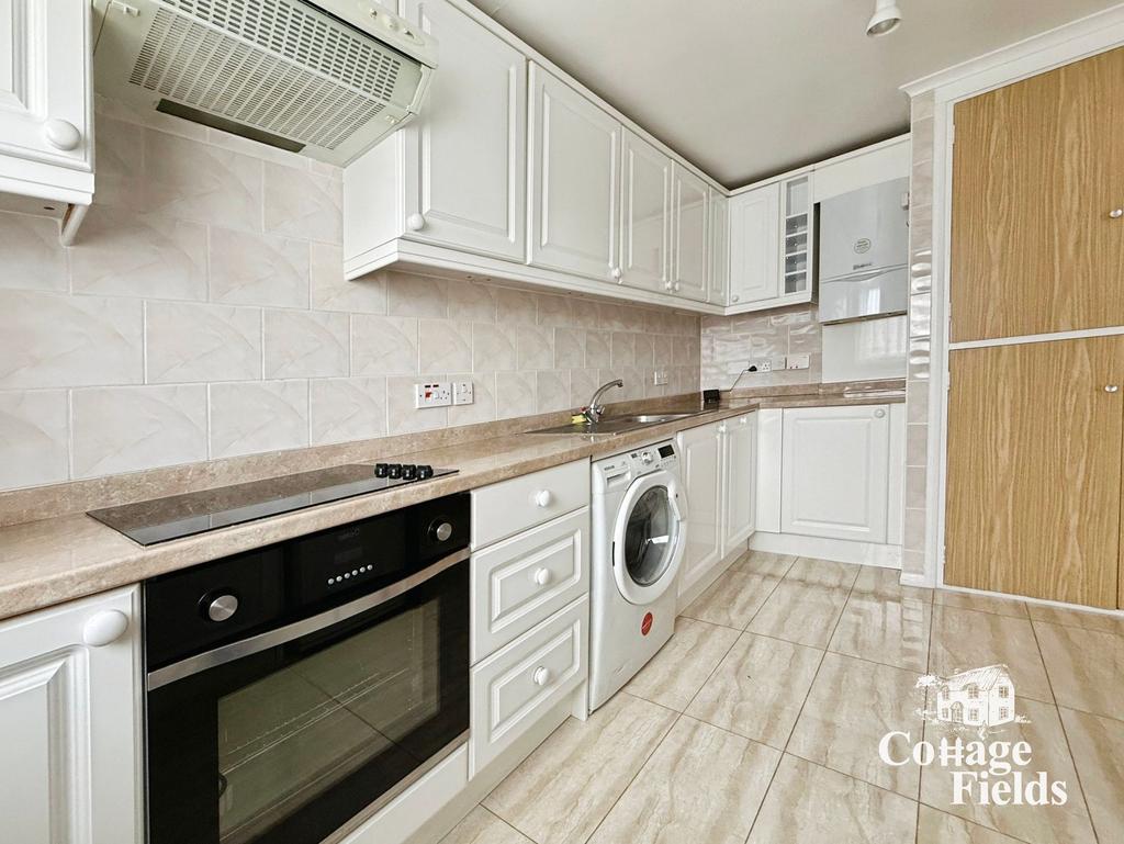Apartment in Enfield - View 5