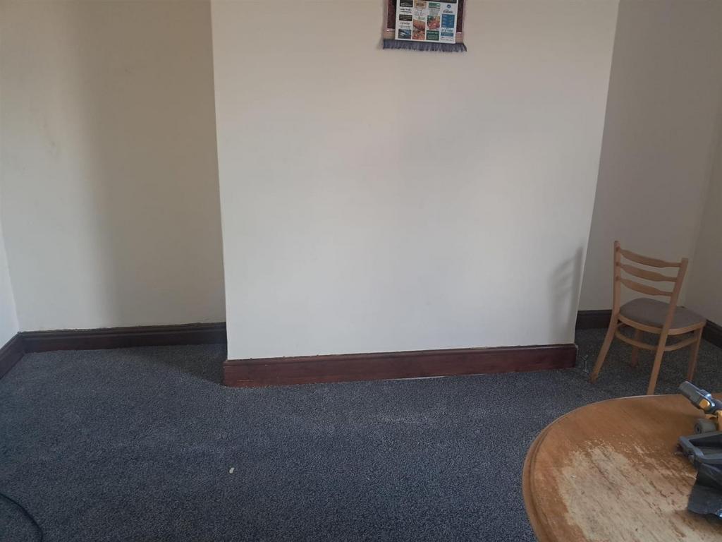 Apartment in Newcastle Upon Tyne - View 3