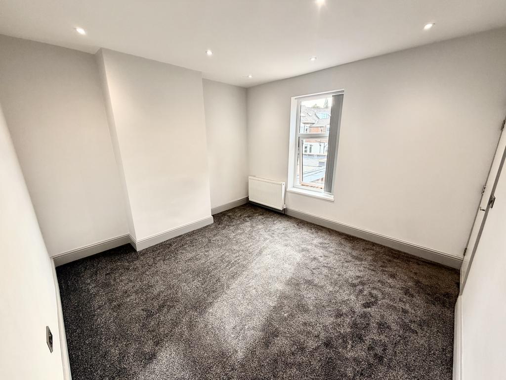 Apartment in Sheffield, Banner Cross, Ecclesall - View 4