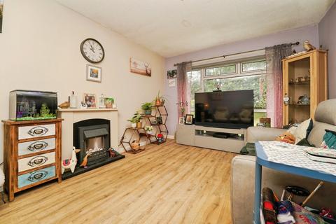 3 bedroom semi-detached house for sale, Cheyney Close, Gloucester, Gloucestershire, GL4