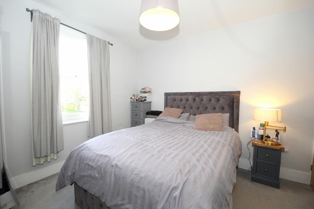 House in London - View 5