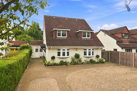 undefined, Loughton Lane, Theydon Bois, CM16