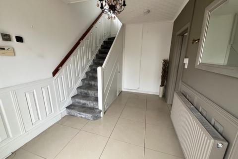 3 bedroom semi-detached house to rent, Porthcawl CF36
