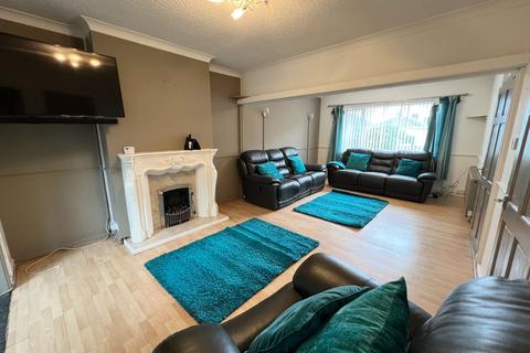 3 bedroom semi-detached house to rent, Porthcawl CF36