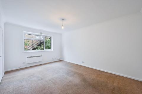 2 bedroom flat for sale, College Road, Epsom