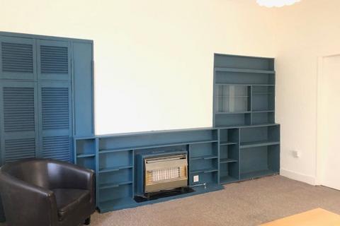 1 bedroom flat to rent, Albert Street, Edinburgh EH7