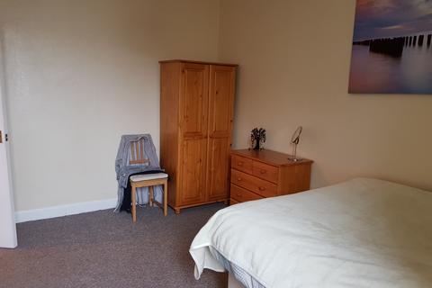 1 bedroom flat to rent, Albert Street, Edinburgh EH7