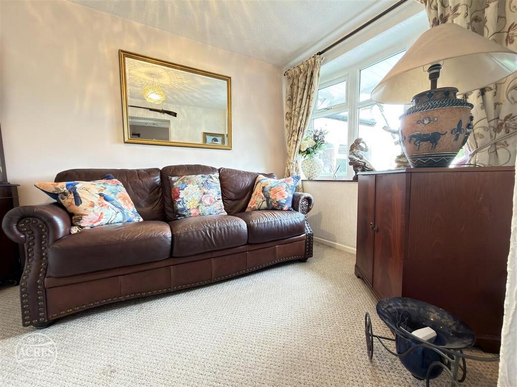 House in Sandwell, West Midlands - View 3
