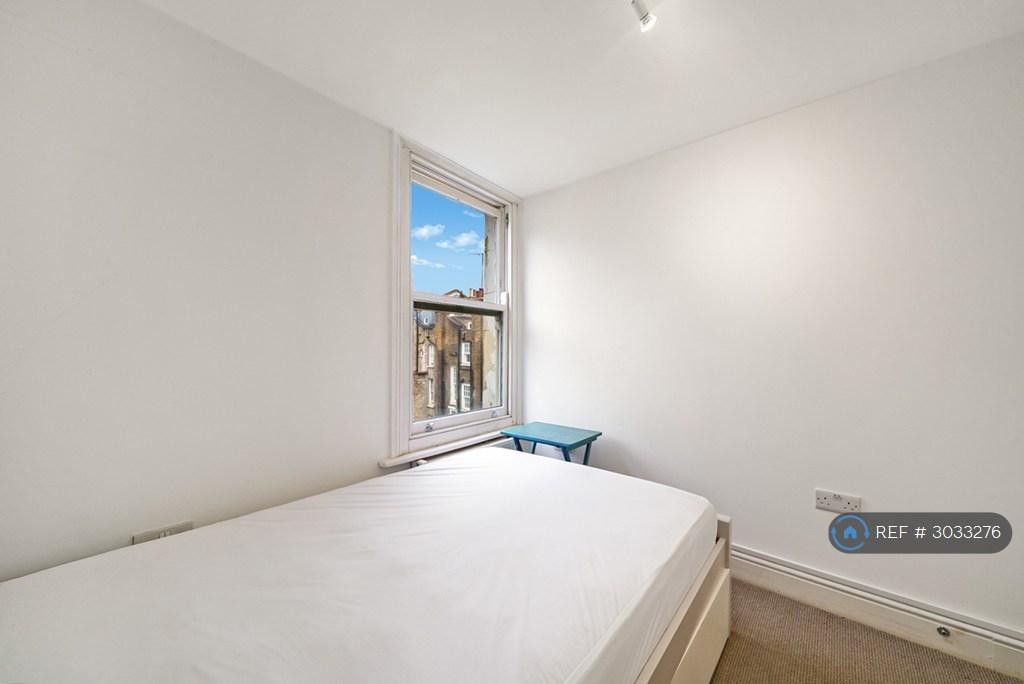 Apartment in London - View 2