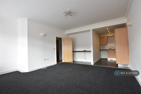 3 bedroom flat to rent, Guildford Street, Luton, LU1