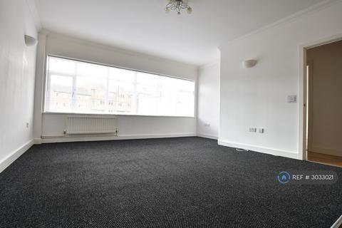 3 bedroom flat to rent, Guildford Street, Luton, LU1