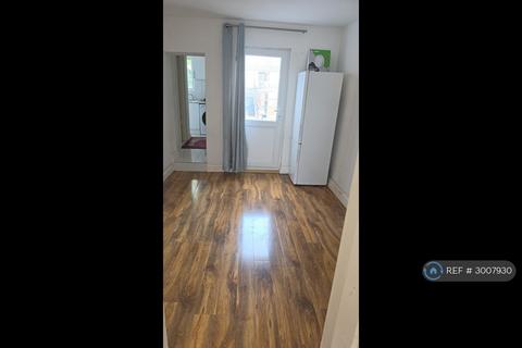 1 bedroom flat to rent, Mersham Road, Thornton Heath, CR7