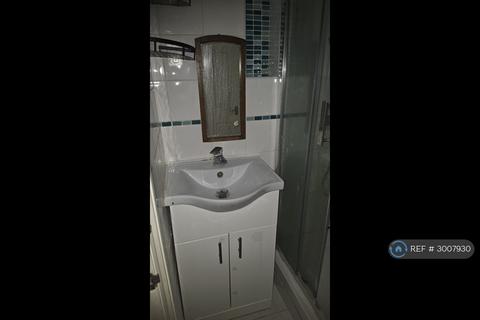 1 bedroom flat to rent, Mersham Road, Thornton Heath, CR7