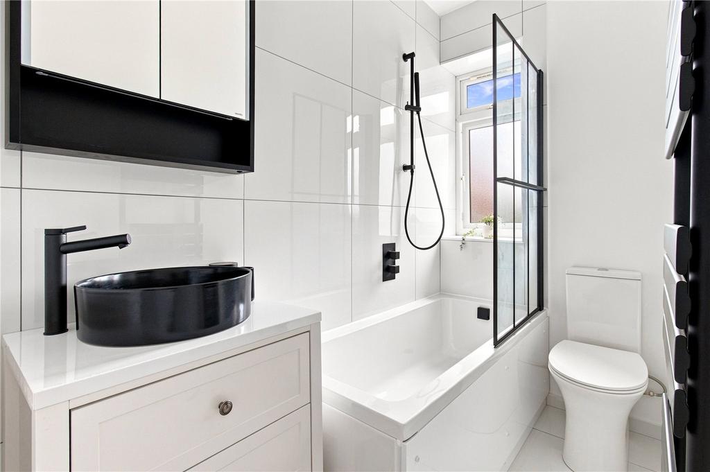 Apartment in London - View 5