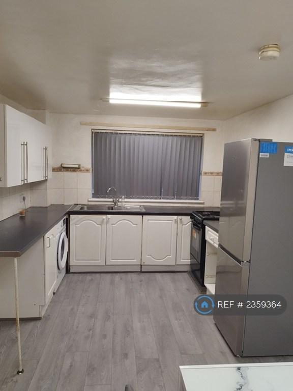 House in Leeds, West Yorkshire - More