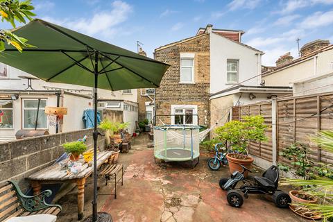 3 bedroom terraced house for sale, Millais Road, London E11