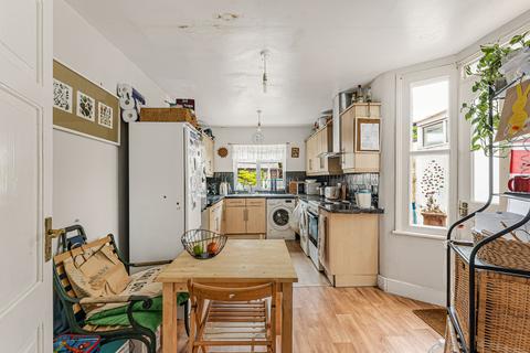 3 bedroom terraced house for sale, Millais Road, London E11