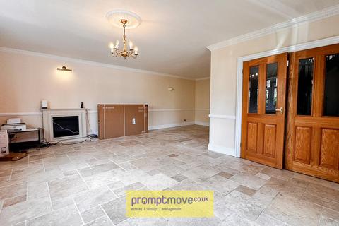 4 bedroom detached house to rent, Ashcroft Road Luton LU2 9AU