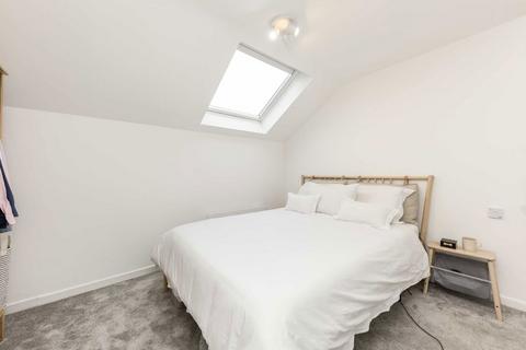 4 bedroom flat for sale, Maynards Quay, London E1W