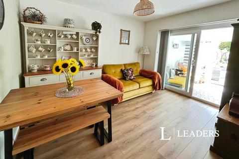 2 bedroom bungalow for sale, Worcester Road, Droitwich, Worcestershire