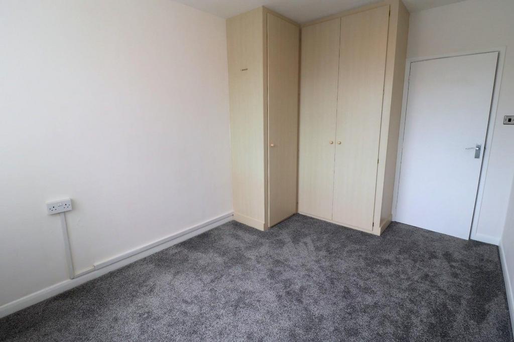 Apartment in Leicester, Knighton - More