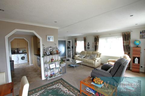 2 bedroom park home for sale, Medina Park, Folly Lane, East Cowes, Isle of Wight