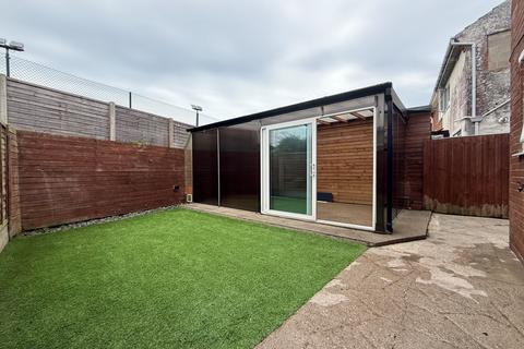 undefined, Wimbledon Avenue, FY5