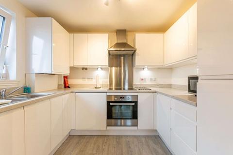 2 bedroom flat to rent, 2812L Bowes Place, Edinburgh, EH16 4WL