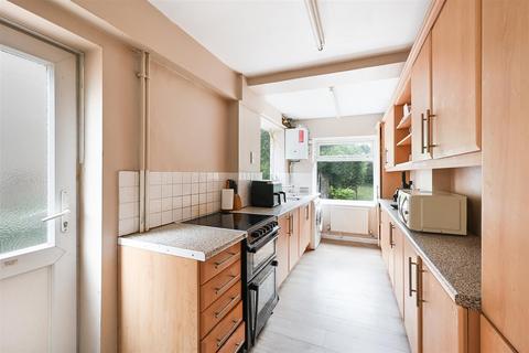 undefined, Roundwood Way, Banstead
