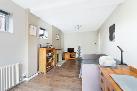 undefined, Roundwood Way, Banstead