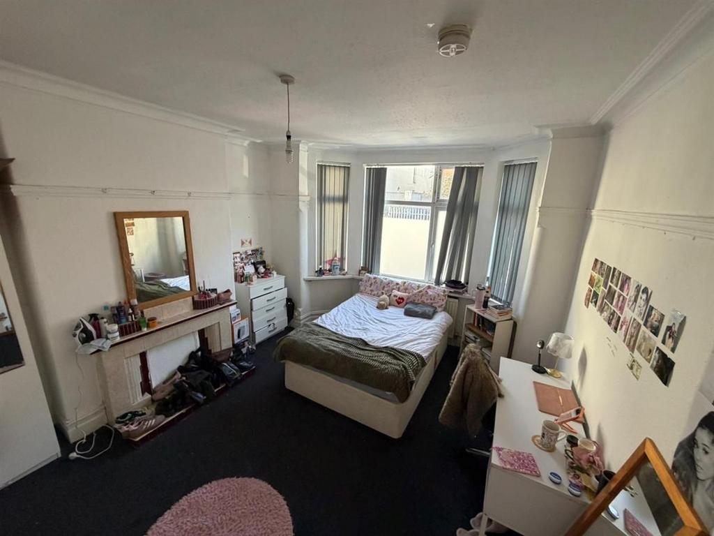House in Manchester, Victoria Park, Chorlton-on-Medlock - View 5