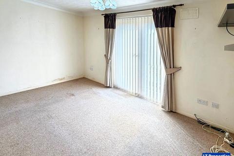 2 bedroom semi-detached house to rent, Luton LU2