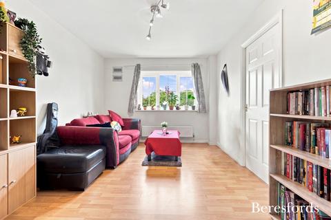 1 bedroom apartment for sale, Wellington House, Gidea Park, RM2