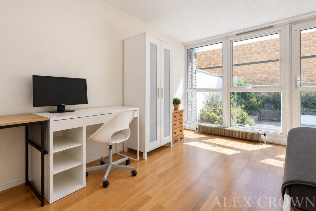 Apartment in London - View 2