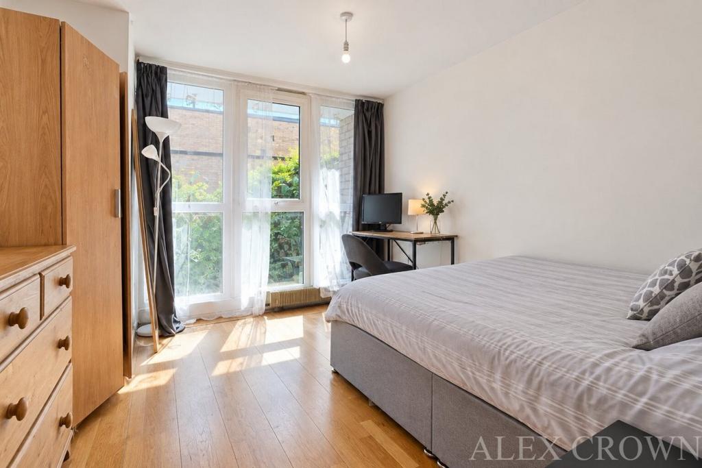 Apartment in London - View 3