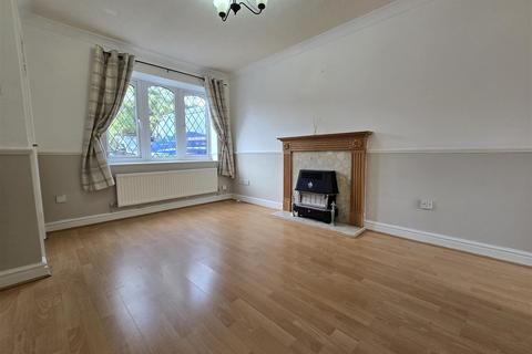 2 bedroom terraced house to rent, Whinchat Grove, Kidderminster DY10