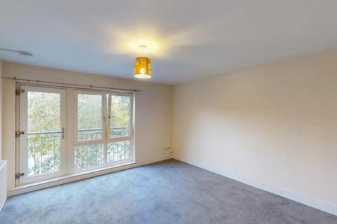 2 bedroom flat for sale, Vasart Court, Perth PH1