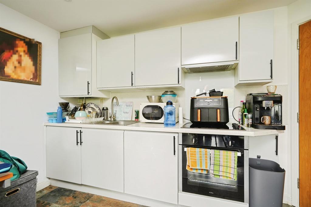 Apartment in Oxford - View 3