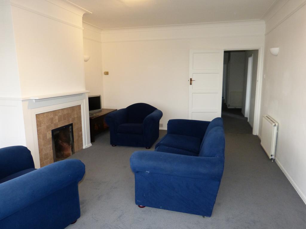 Apartment in LONDON - View 2
